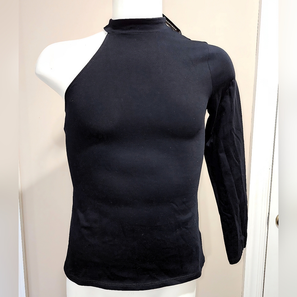 NWT Express One Eleven One Shoulder Mock Neck Top Size Large